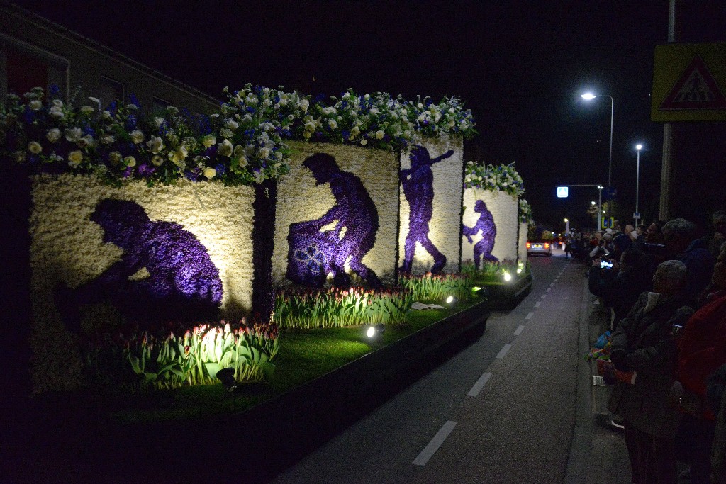 ../Images/Verlicht corso Noordwijkerhout 2019 101.jpg